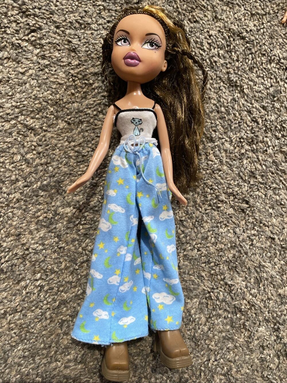 BRATZ Doll Yasmin 2001 Vintage Pajama Power Outfit Vintage MGA Entertainment